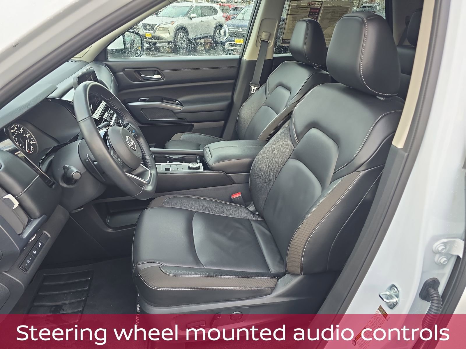 Used 2025 Nissan Pathfinder SL w/ SL Premium Package image 13