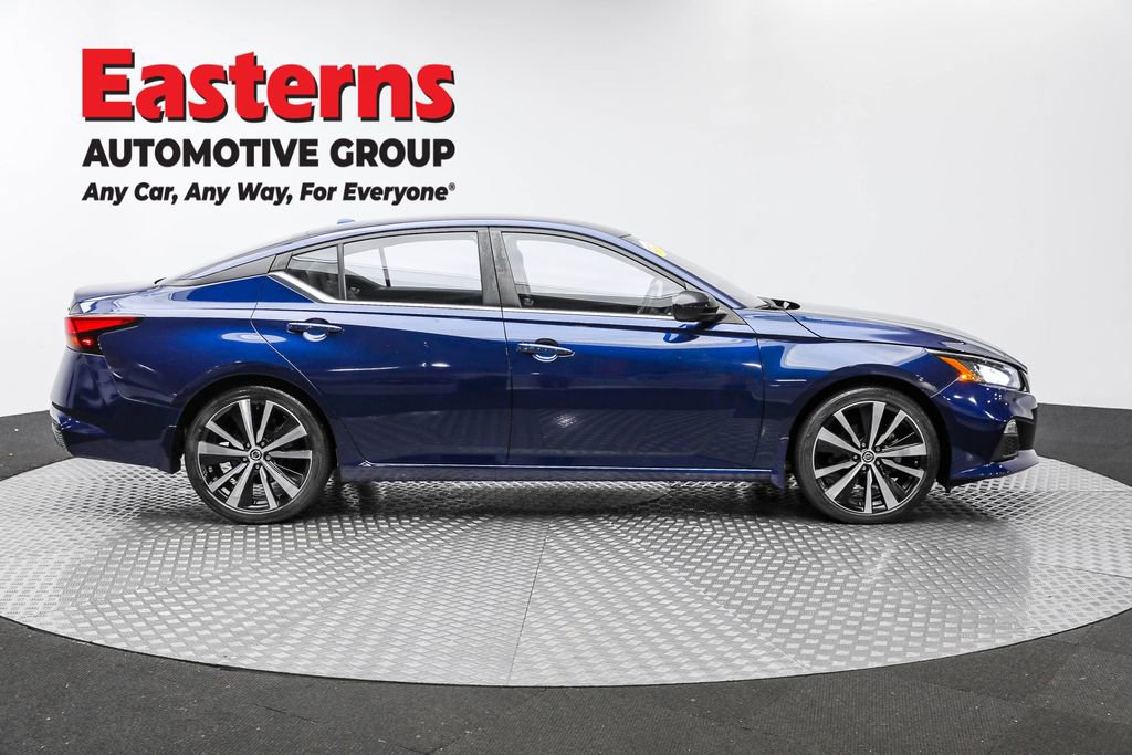 Used 2022 Nissan Altima 2.5 SR FWD image 4