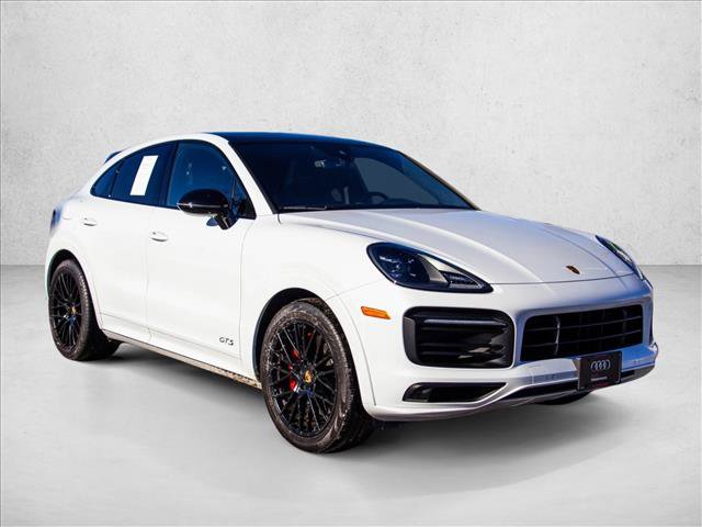 Used 2022 Porsche Cayenne GTS image 3