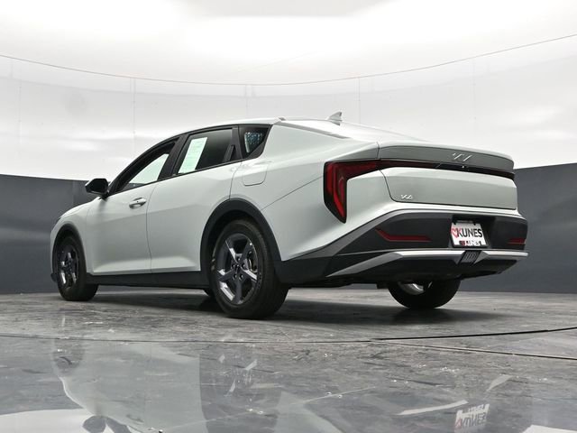 Used 2025 Kia K4 LXS image 54
