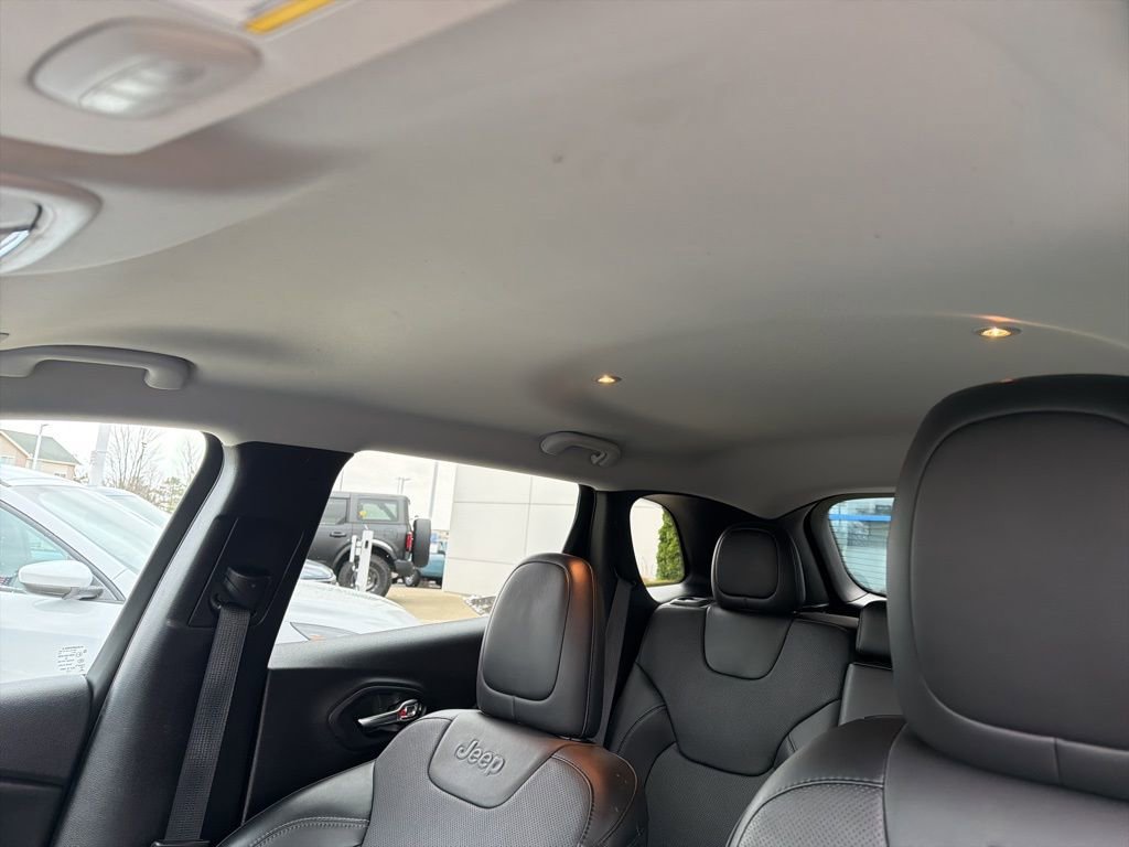 Used 2022 Jeep Cherokee Latitude Lux image 25