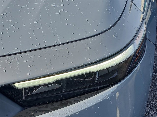 Used 2023 Honda Accord Sport image 9