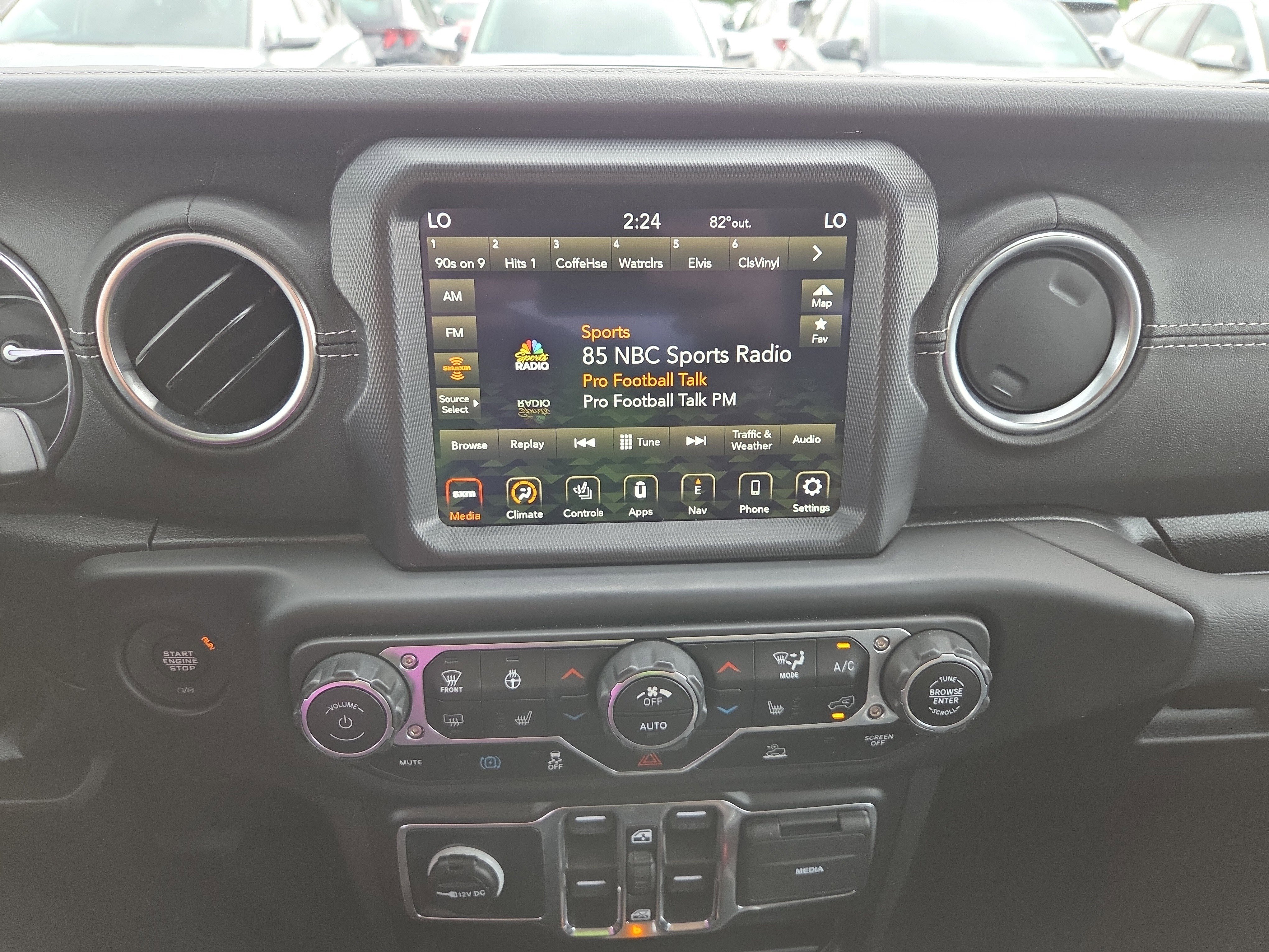 Certified 2023 Jeep Wrangler Unlimited Sahara w/ Cold Weather Group AWD/4WD image 14