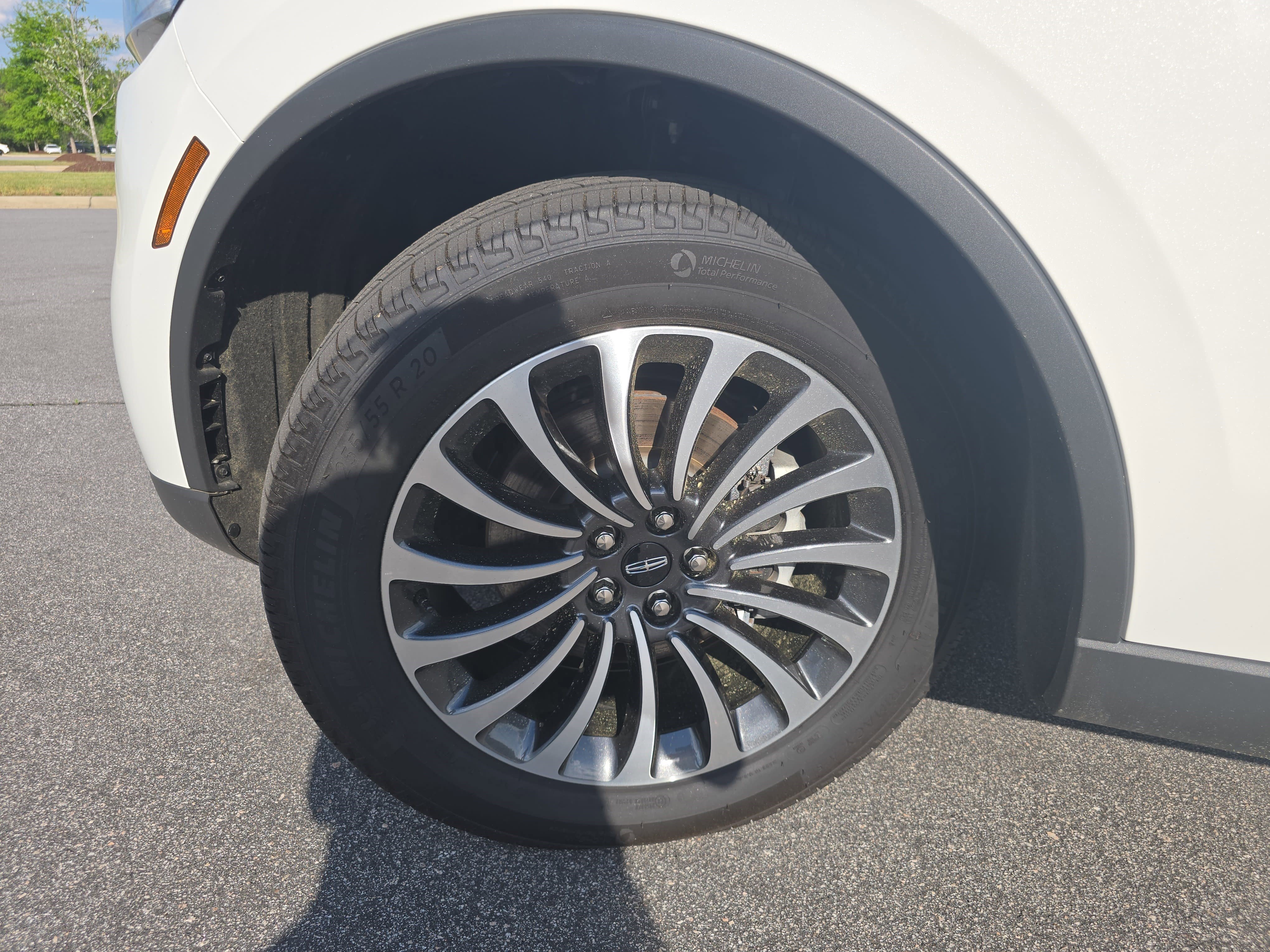 Certified 2023 Lincoln Aviator Reserve w/ Elements Package Plus AWD/4WD image 34