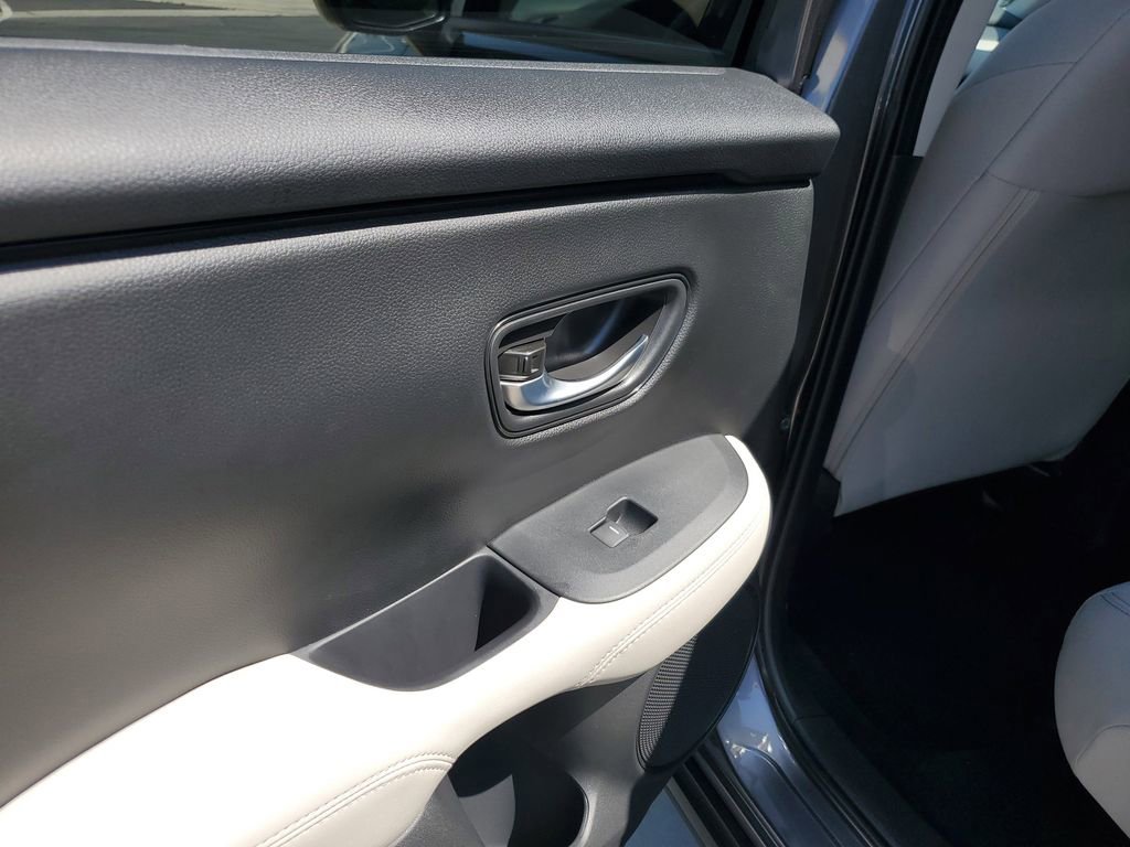 Certified 2026 Honda HR-V LX image 15