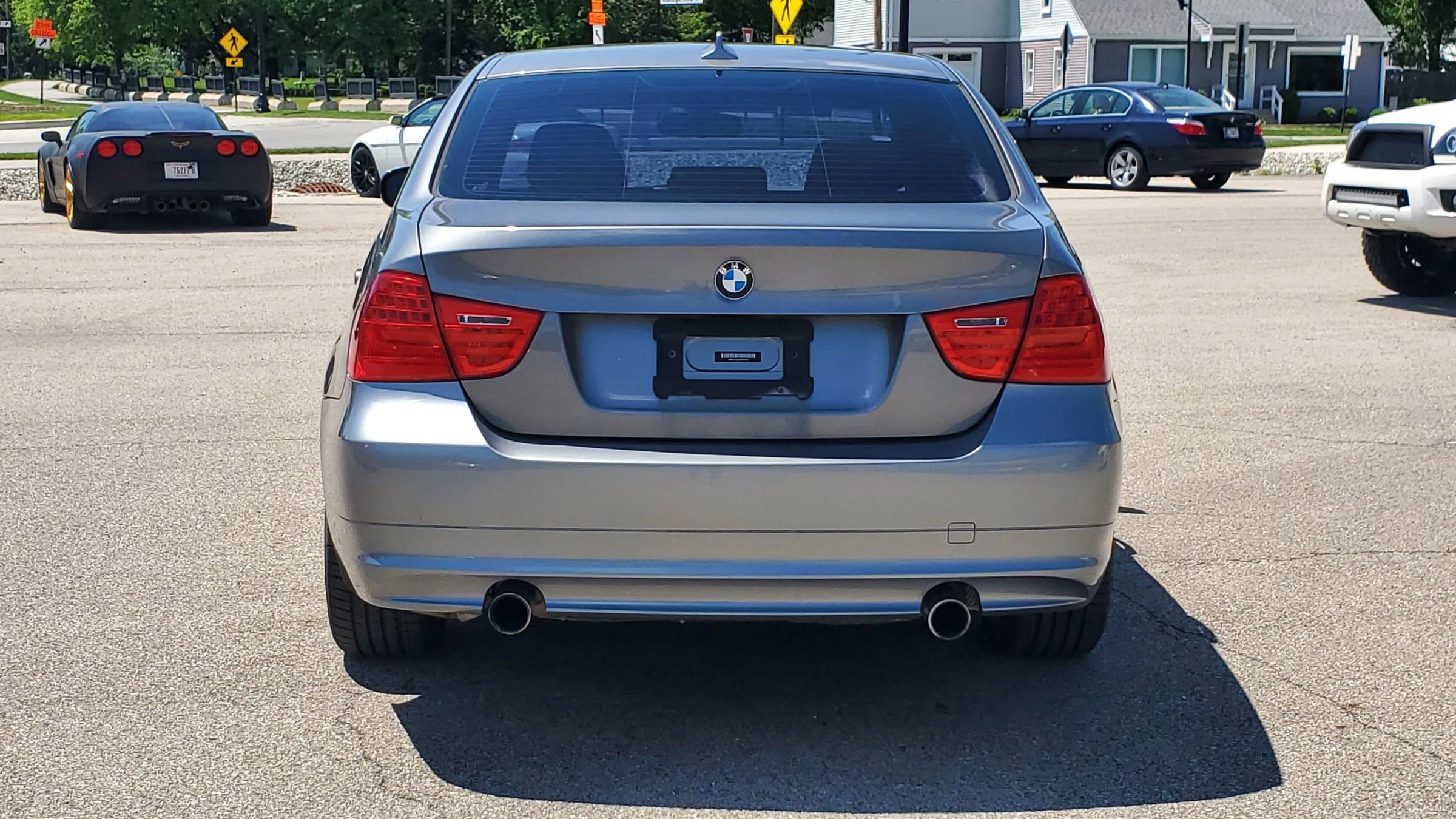 Used 2011 BMW 335i xDrive Sedan image 4