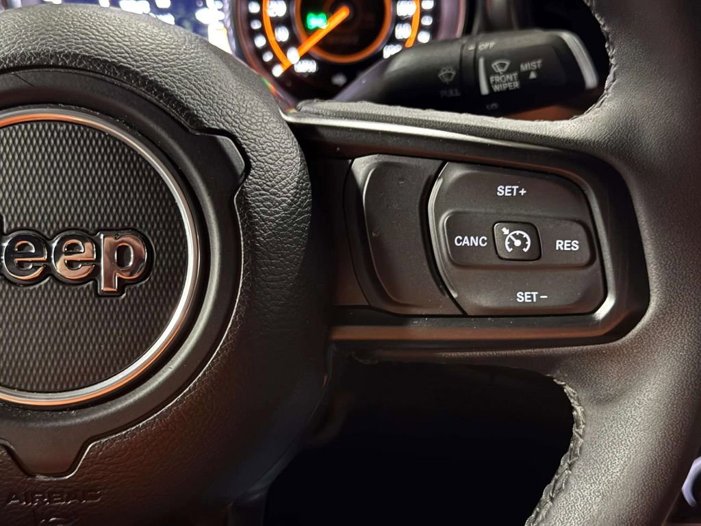 Used 2023 Jeep Wrangler Sport S image 9