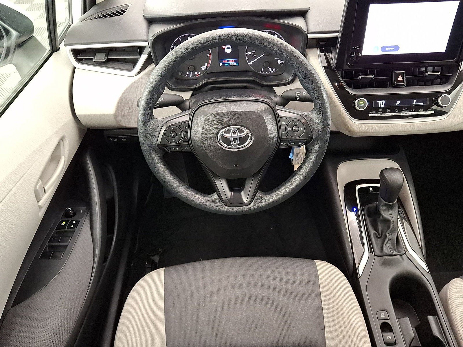 Certified 2025 Toyota Corolla LE FWD image 12
