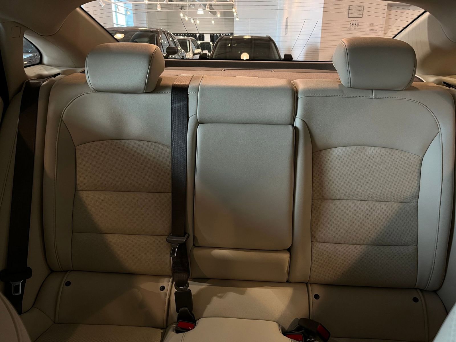 Used 2024 Chevrolet Malibu LT image 38