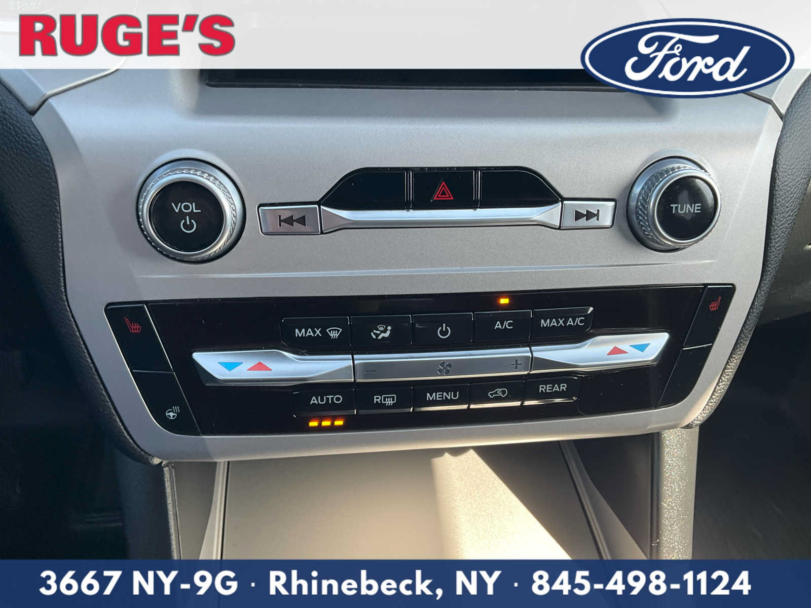 Certified 2023 Ford Explorer XLT w/ Equipment Group 202A AWD/4WD image 25