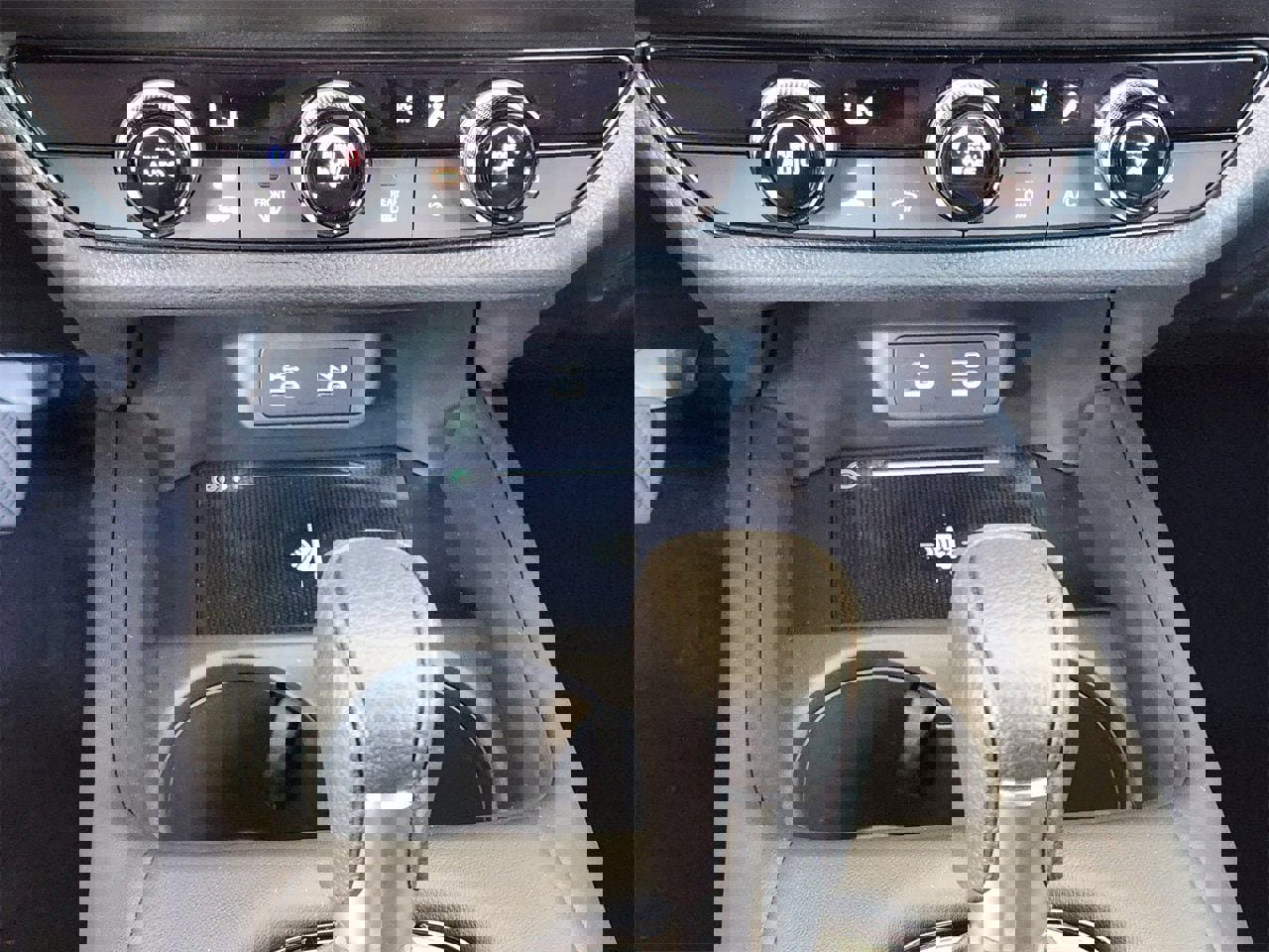 New 2026 Honda HR-V LX image 15