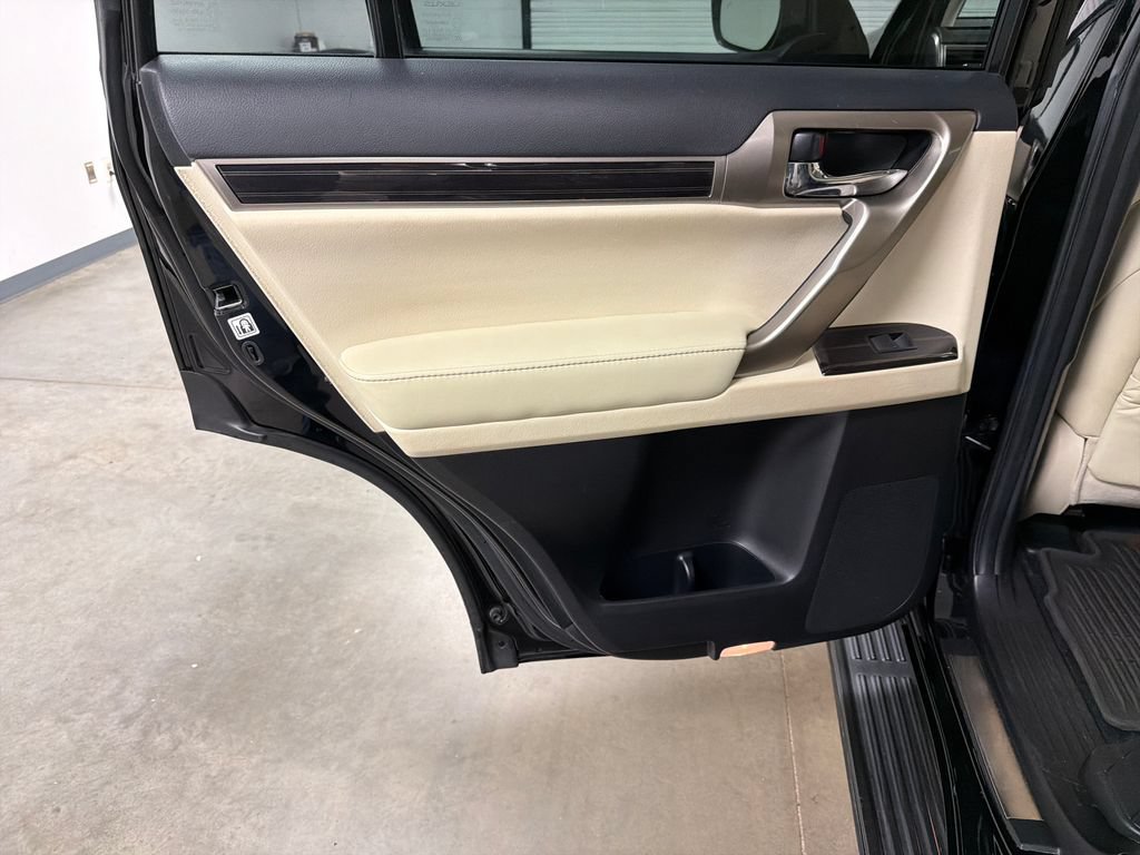 Used 2021 Lexus GX 460 Premium AWD/4WD image 29