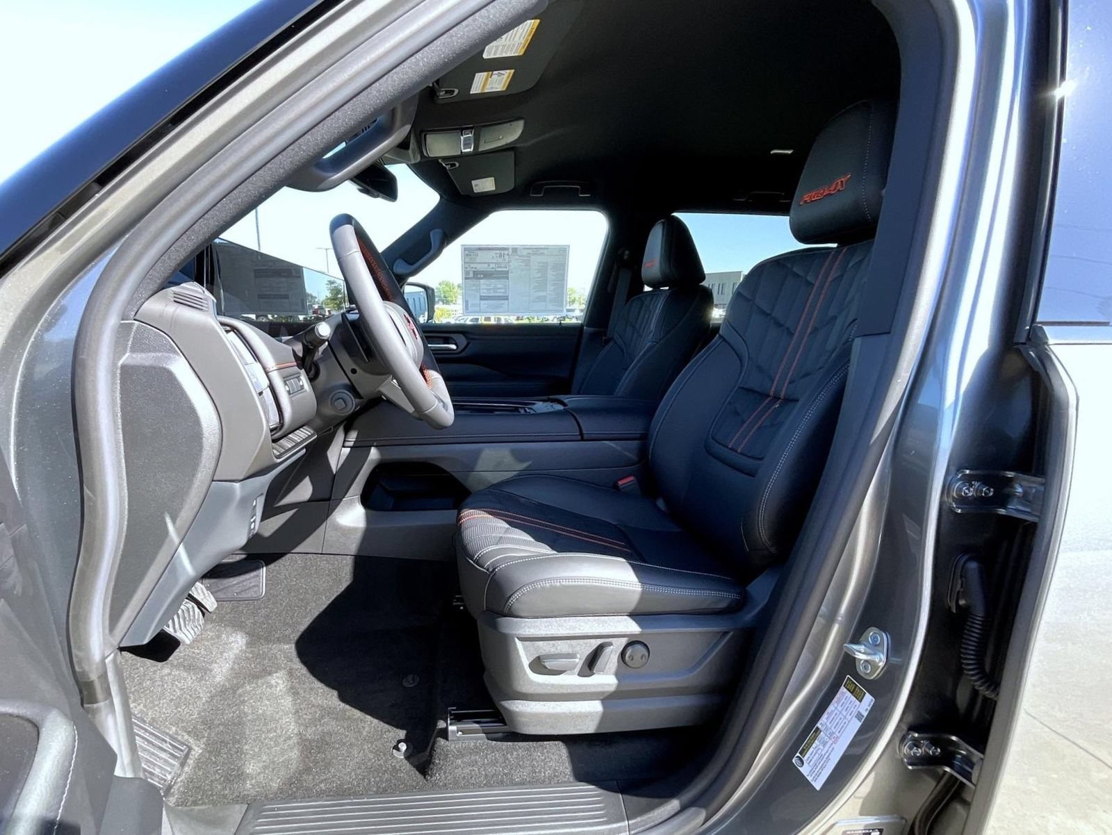 New 2026 Nissan Armada PRO-4X AWD/4WD image 10