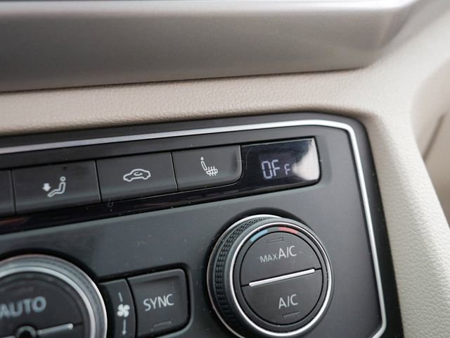 Used 2019 Volkswagen Atlas SE w/ Towing Package image 32