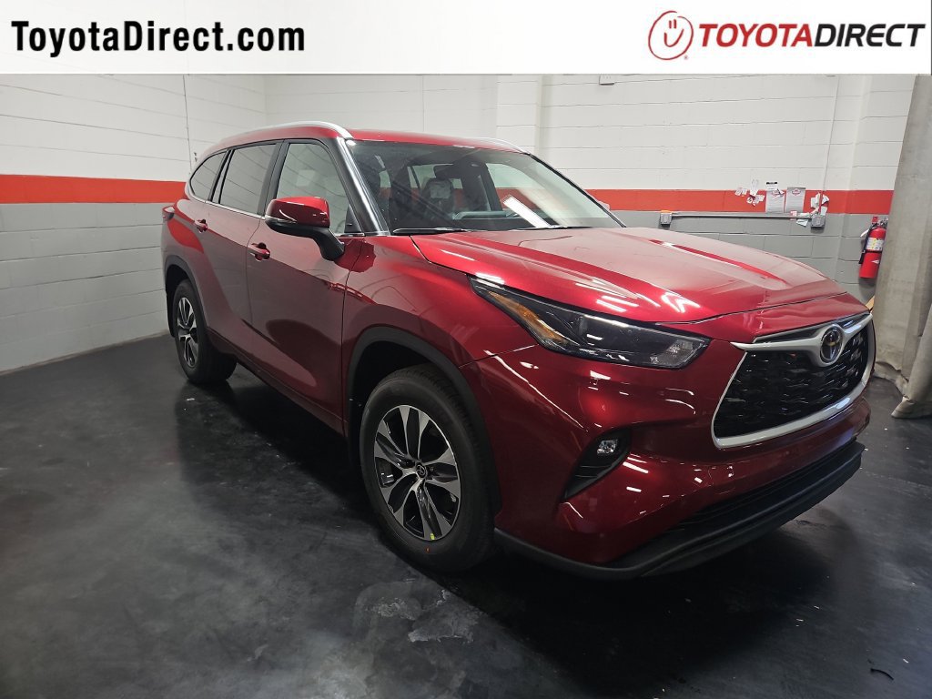 New 2026 Toyota Highlander XLE AWD/4WD image 1
