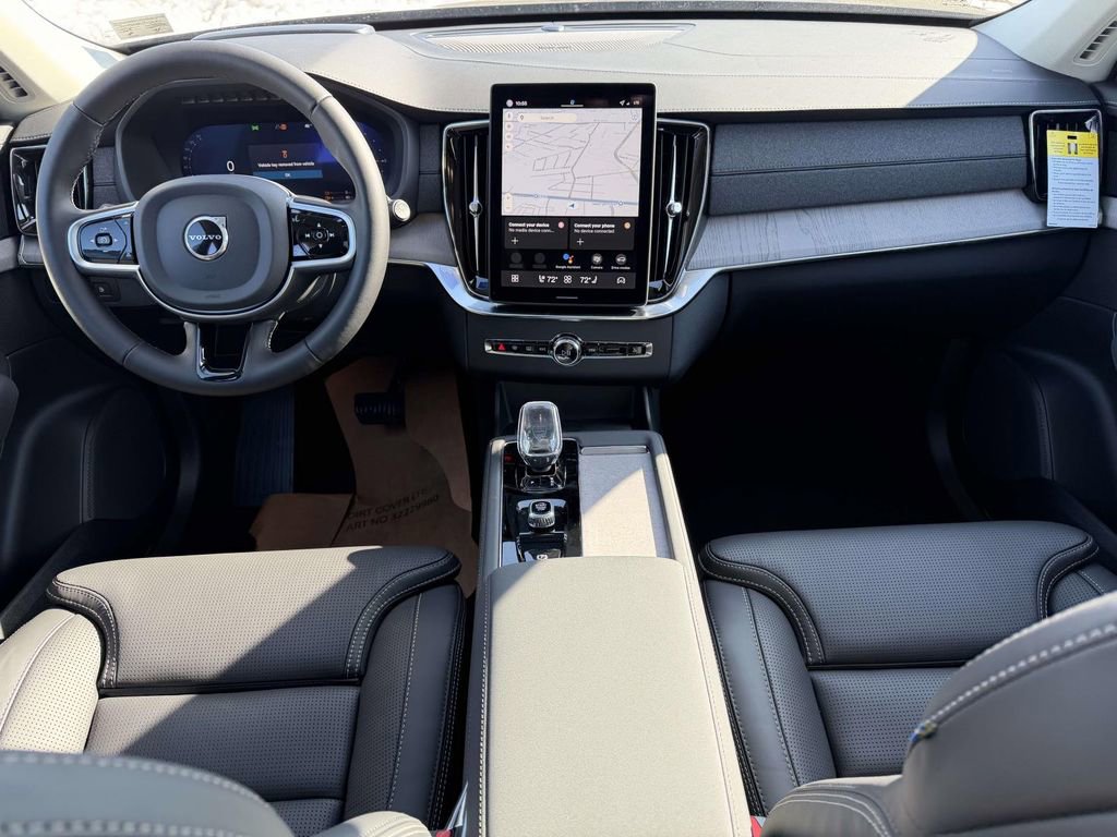 New 2026 Volvo XC90 T8 Ultra w/ Protection Package Premier image 2