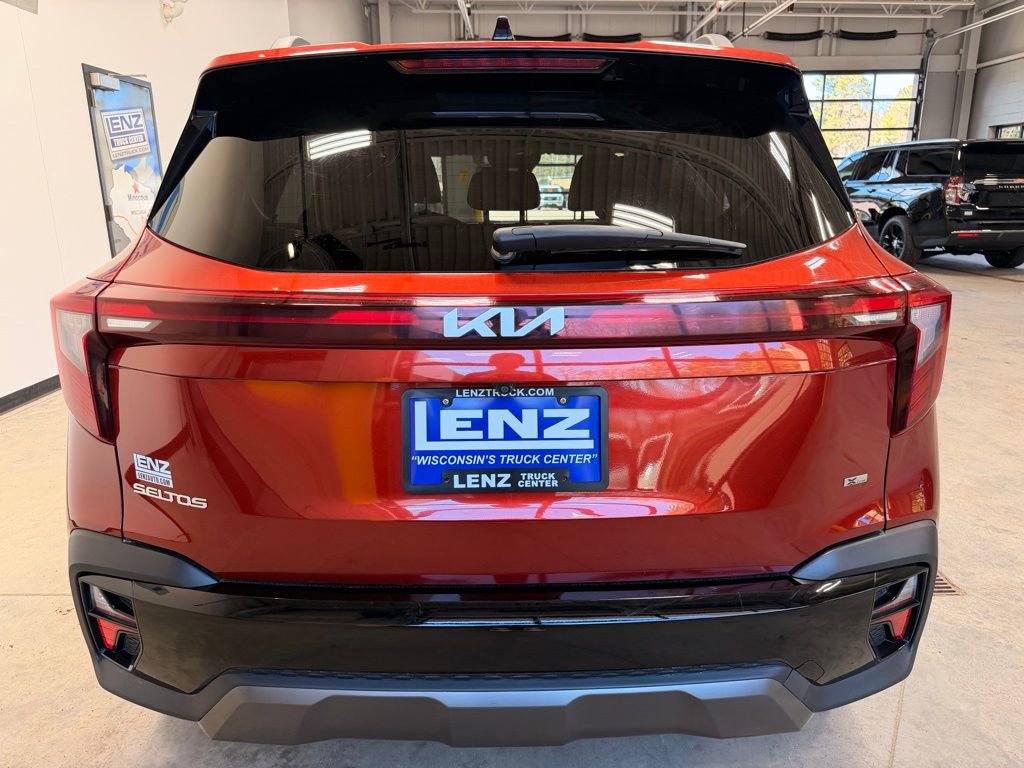 Used 2024 Kia Seltos X-Line AWD/4WD image 6