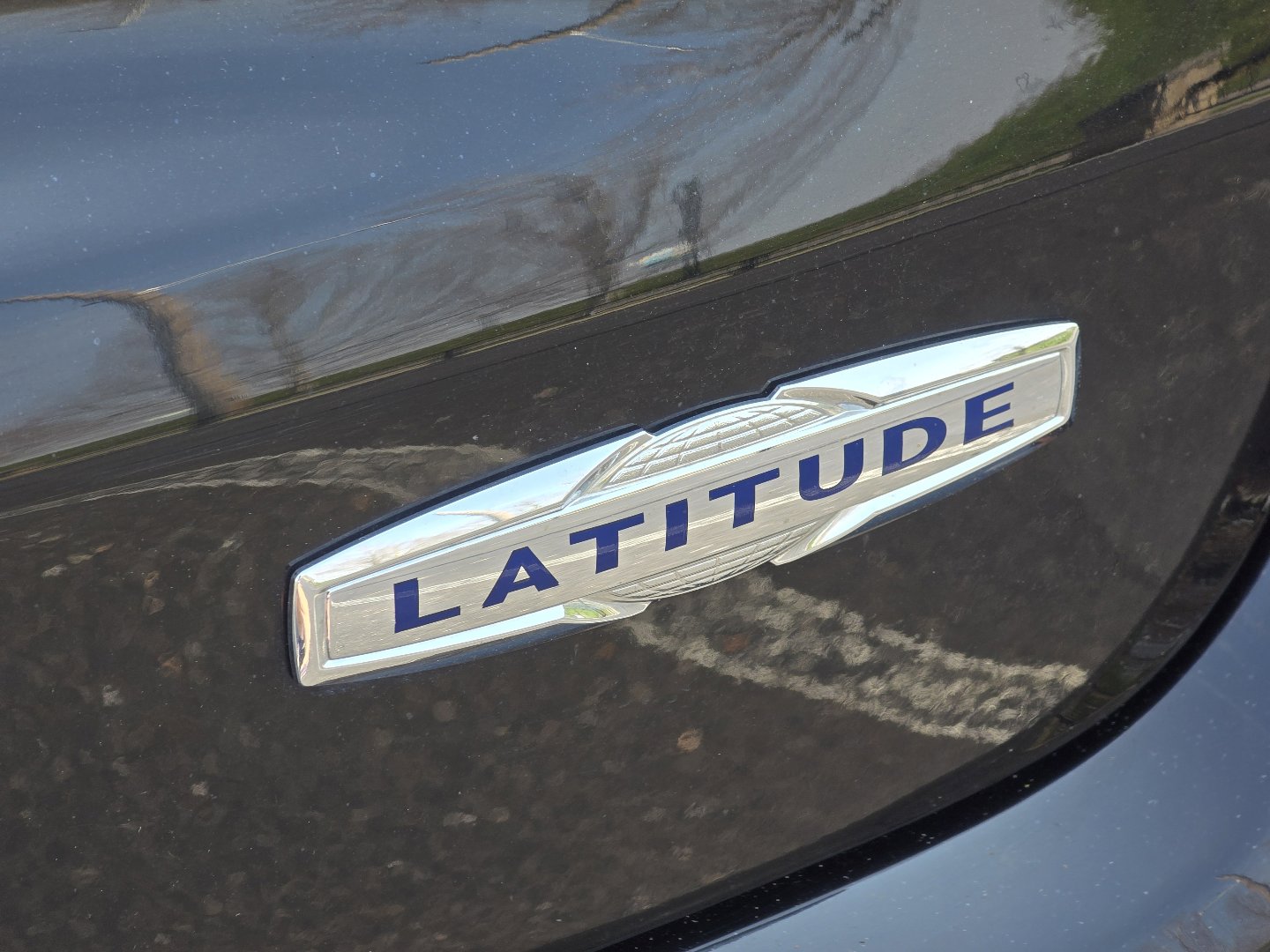 Used 2019 Jeep Compass Latitude w/ Cold Weather Group image 14