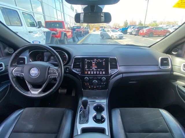 Used 2021 Jeep Grand Cherokee Laredo X image 16