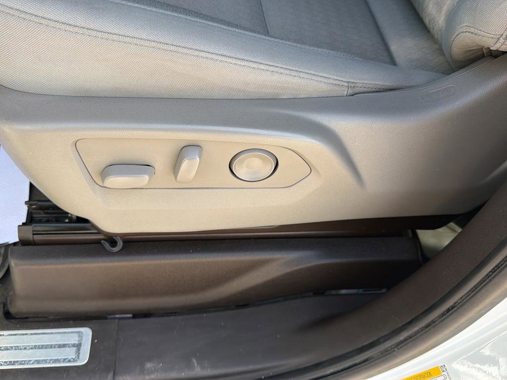 Used 2022 Chevrolet Silverado 1500 LT image 19