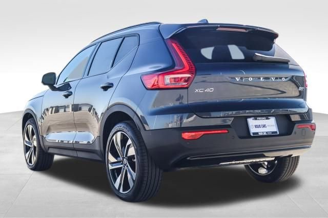 New 2026 Volvo XC40 B5 Ultra w/ Climate Package image 6