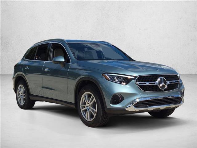 Certified 2026 Mercedes-Benz GLC 300 image 3