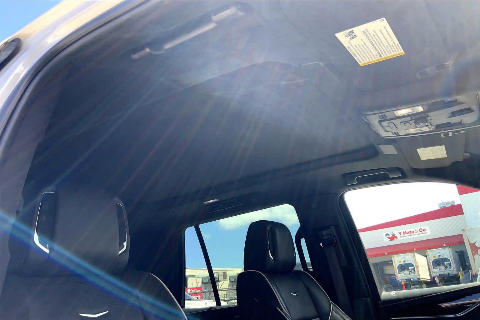 Used 2022 Cadillac Escalade Premium Luxury RWD image 30