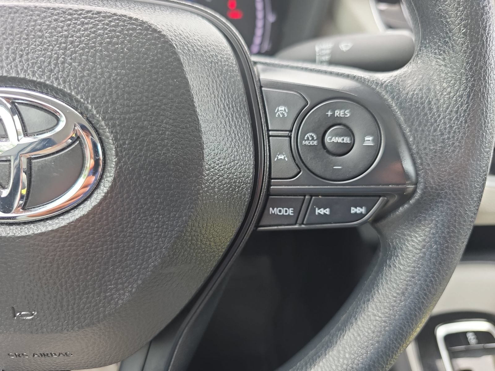 Used 2026 Toyota Corolla LE FWD image 17