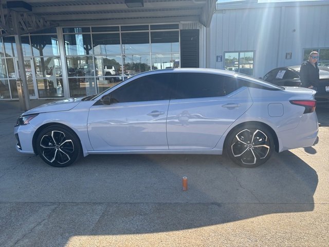 Used 2024 Nissan Altima 2.5 SR