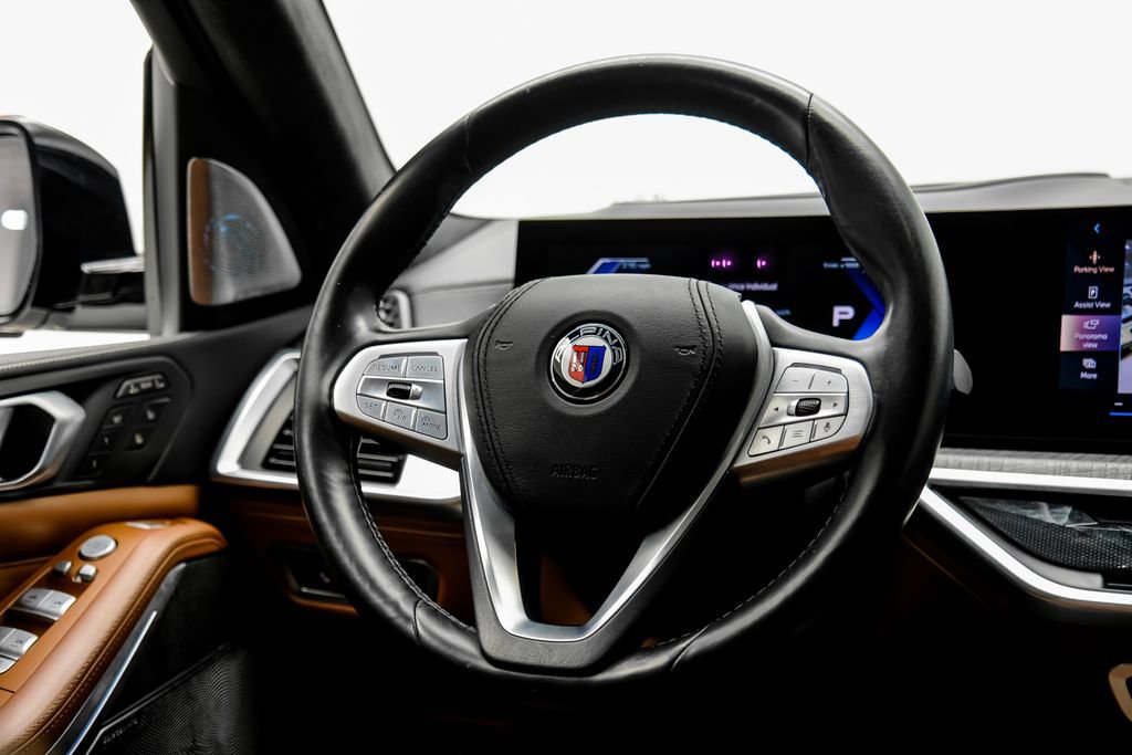 Used 2025 BMW ALPINA XB7 AWD/4WD image 18