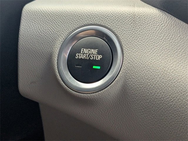 Used 2023 GMC Terrain SLE w/ Driver Convenience Package image 30