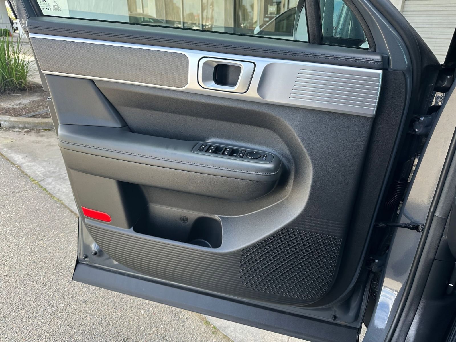 Used 2025 Hyundai Santa Fe SEL image 18