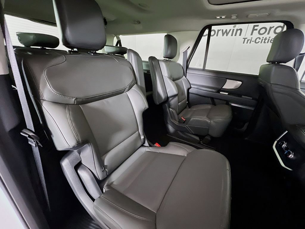 New 2026 Ford Expedition Max Active image 18