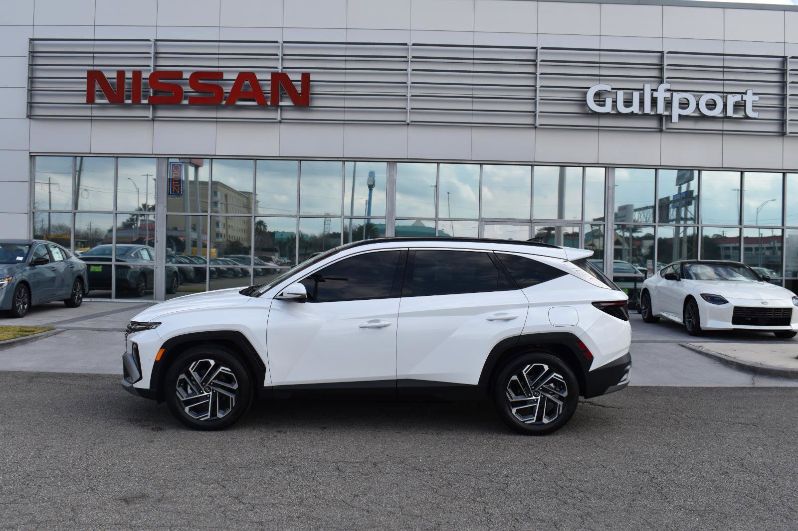 Used 2025 Hyundai Tucson Limited image 3