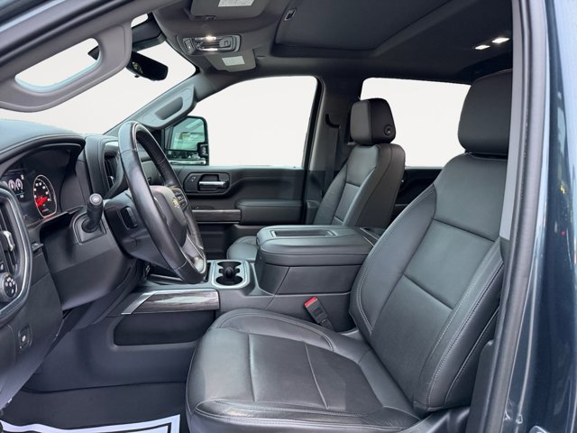 Used 2020 Chevrolet Silverado 2500 LTZ w/ LTZ Premium Package image 9