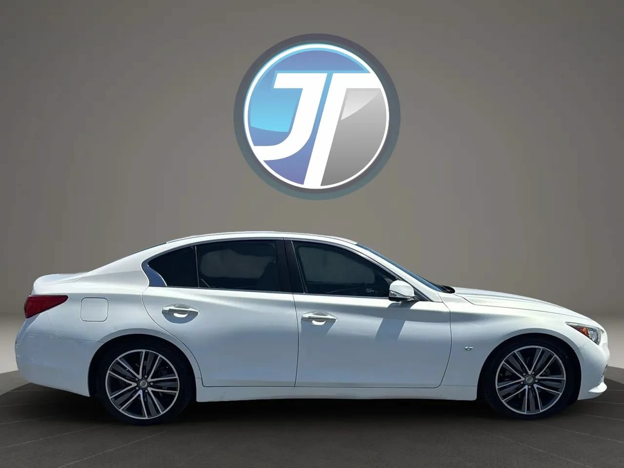 Used 2014 INFINITI Q50 Premium w/ Deluxe Touring Package RWD image 3
