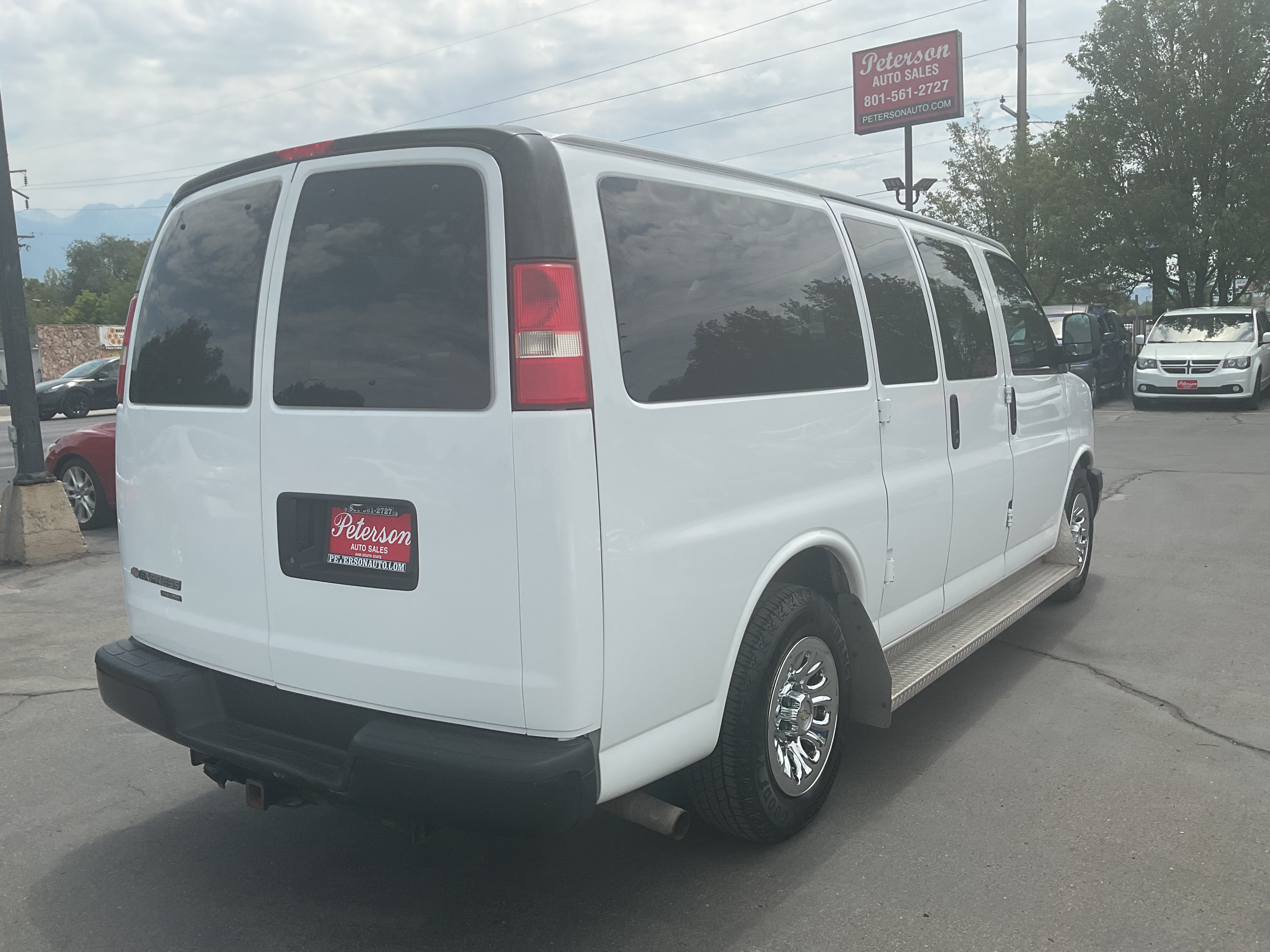 Used 2012 Chevrolet Express 1500 LS w/ Power Package AWD/4WD image 6