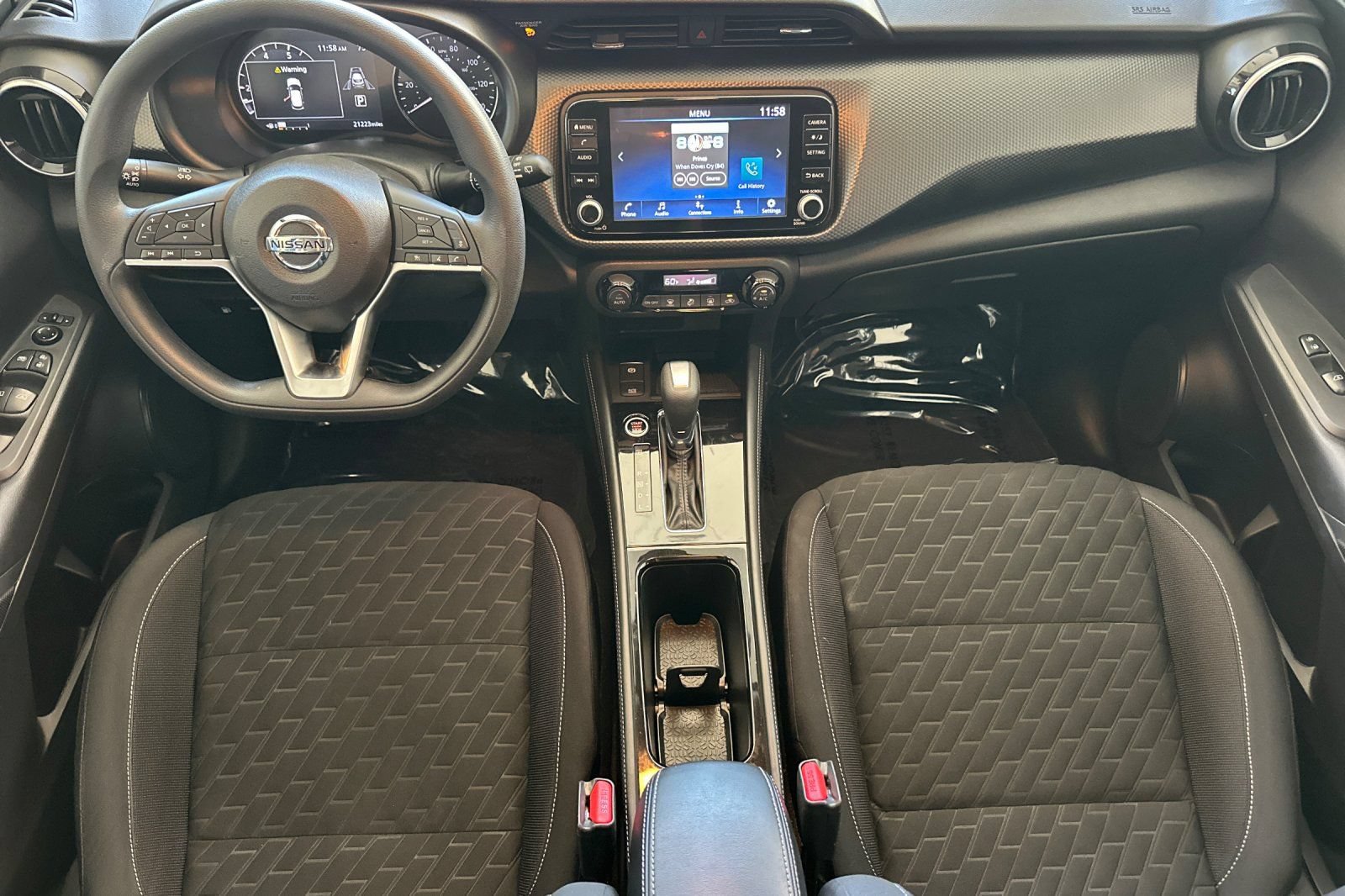 Used 2021 Nissan Kicks SV FWD image 13