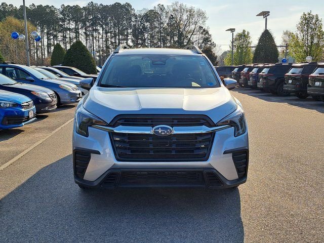 Used 2025 Subaru Ascent Premium image 3