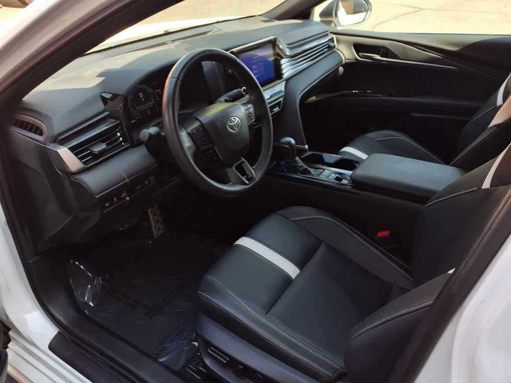 Certified 2025 Toyota Camry SE w/ Convenience Package image 17