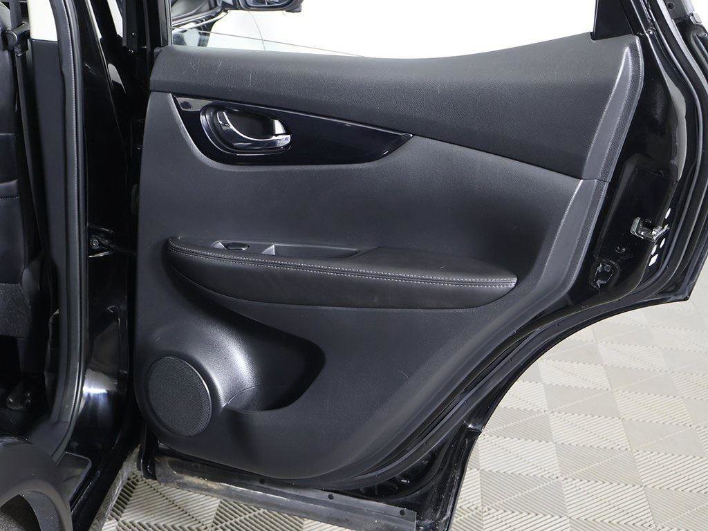 Used 2018 Nissan Rogue Sport SL w/ SL Premium Package image 26