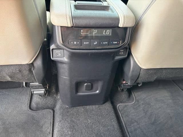 Used 2024 Toyota Grand Highlander FWD image 23