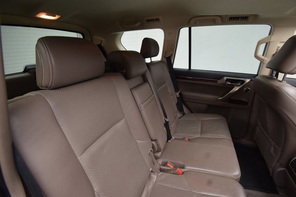 Used 2014 Lexus GX 460 Luxury image 24