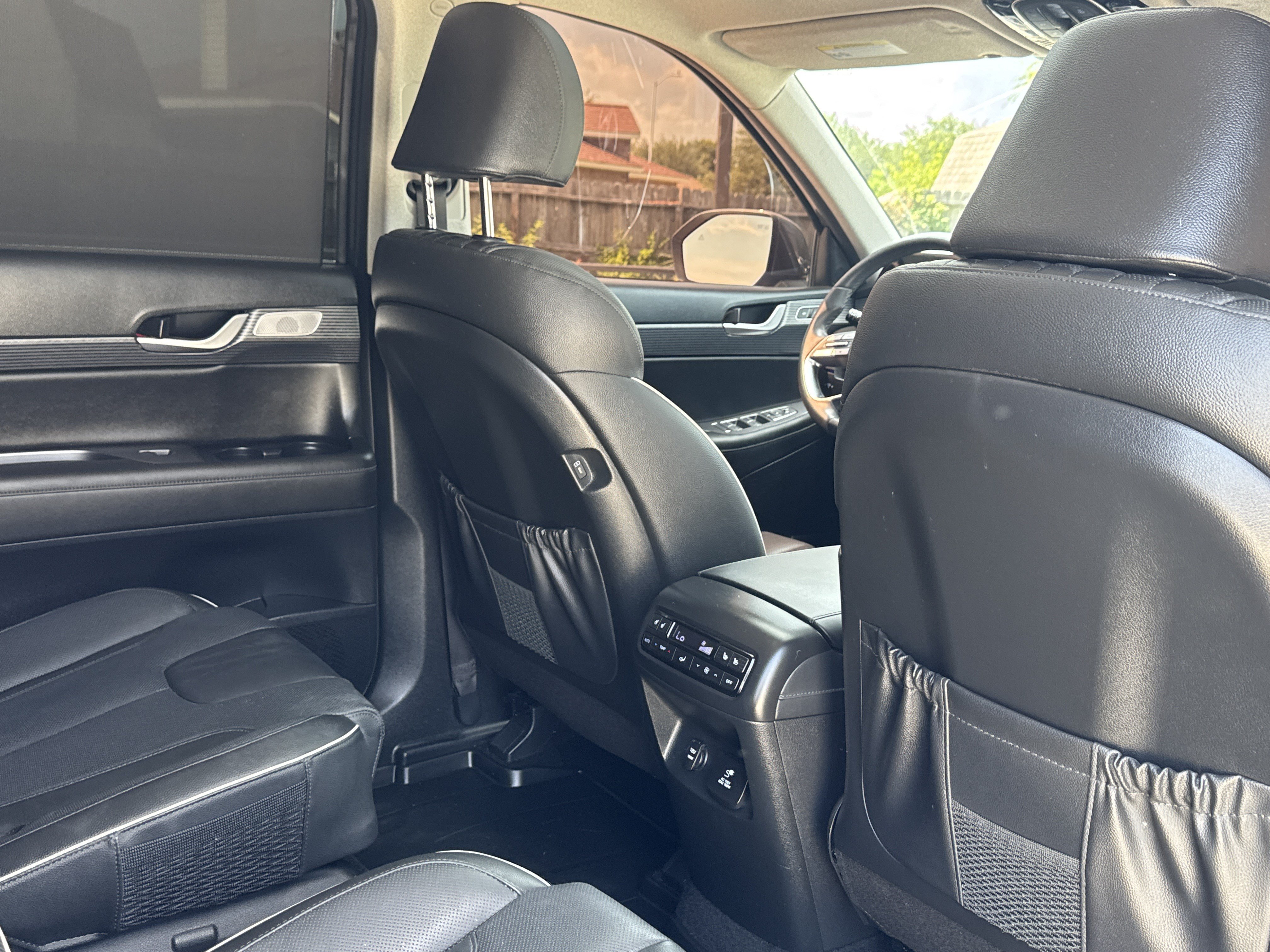 Used 2024 Hyundai Palisade Limited FWD image 14