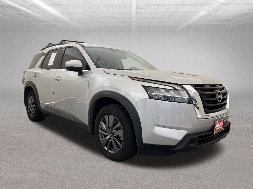 Used 2023 Nissan Pathfinder SV AWD/4WD image 8
