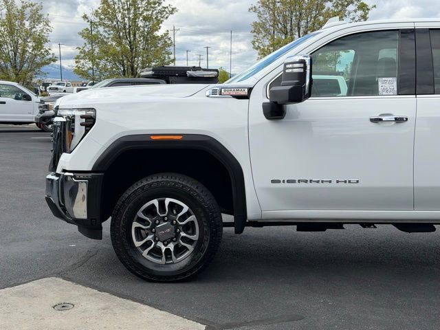 Used 2024 GMC Sierra 3500 SLT w/ X31 Off-Road Package AWD/4WD image 9