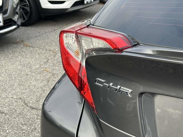 Used 2019 Toyota C-HR XLE image 28