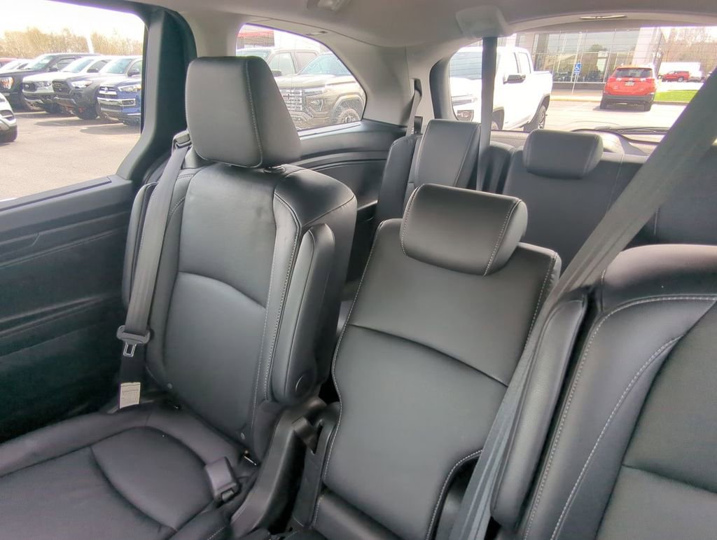 Used 2022 Honda Odyssey Touring image 14