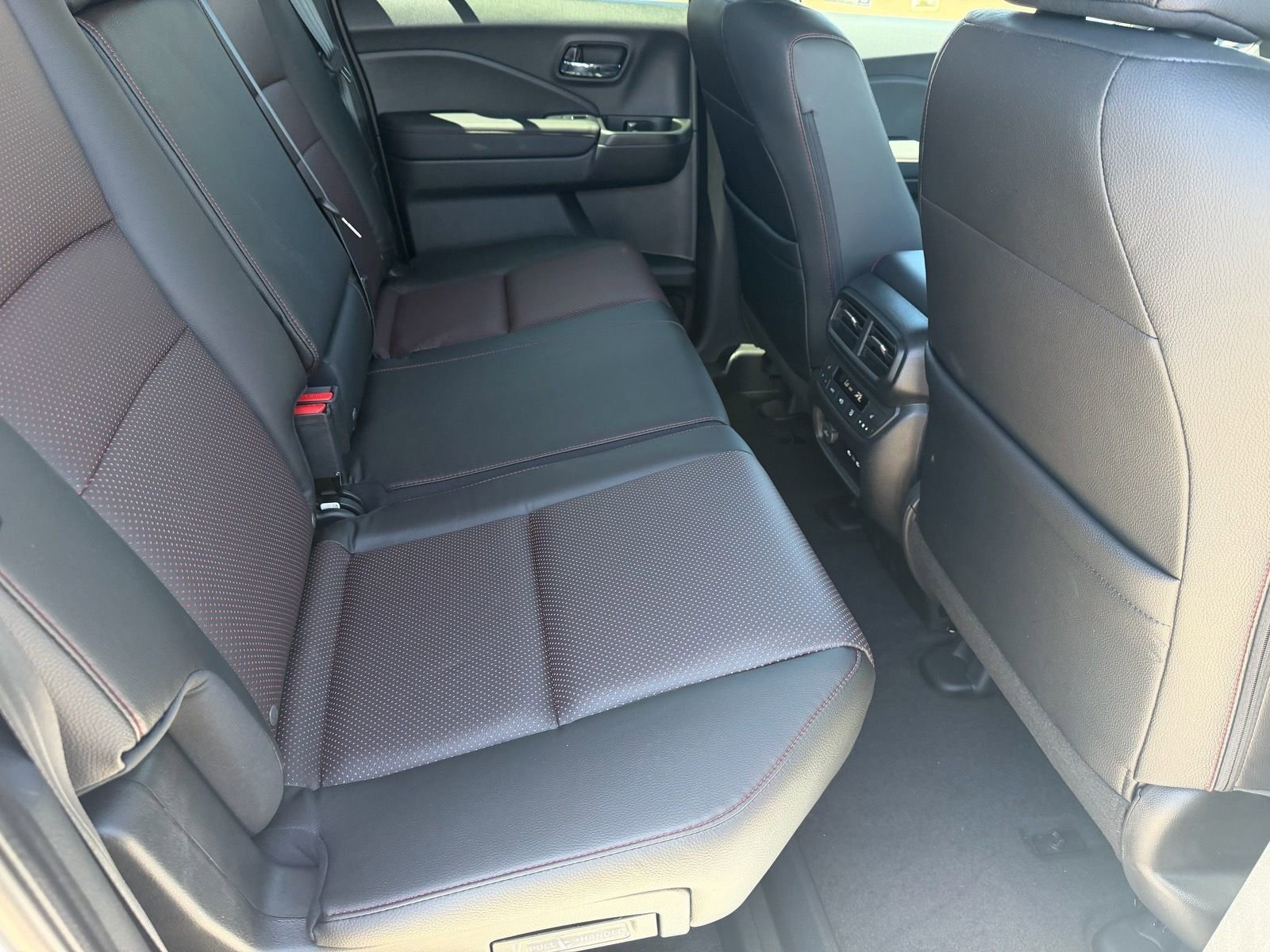 New 2026 Honda Ridgeline Black Edition image 17