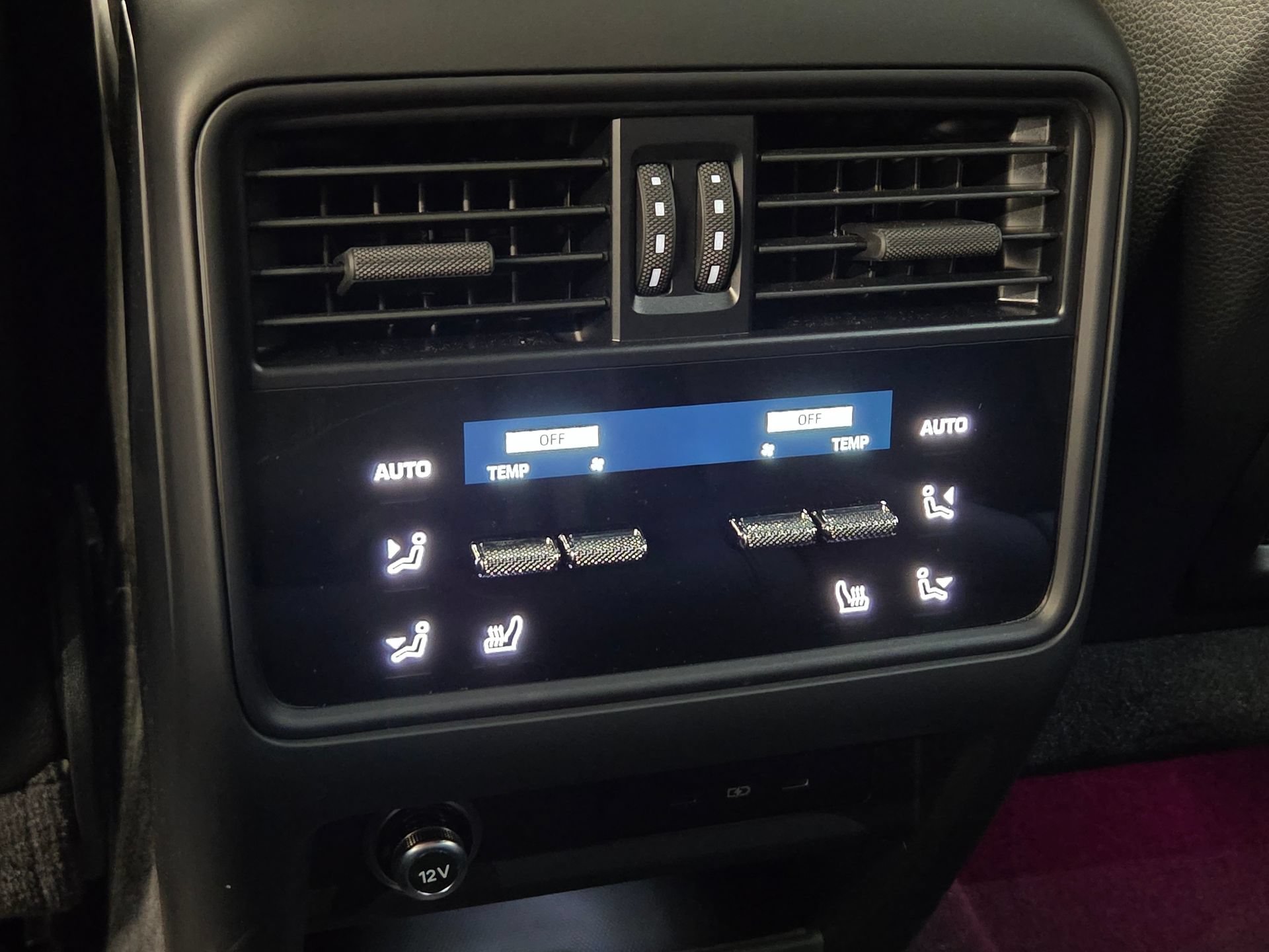 Certified 2024 Porsche Cayenne Turbo GT AWD/4WD image 11